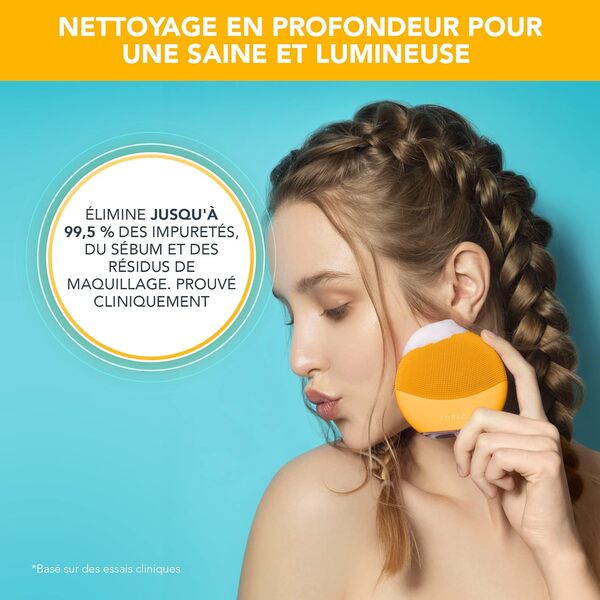 FOREO LUNA mini 3 Brosse nettoyante visage - Accessoire voyage - Appareil de massage - Silicone ultra-hygiénique - Brosse facile d'utilisation - Brosse électrique - Connecté à l'app - Sunflower Yellow