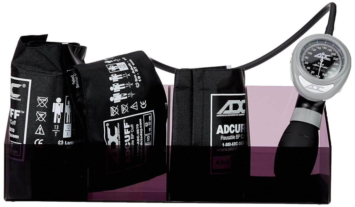 Test : adc Kit multi-brassards Multikuf 705 avec sphygmomanomètre anĂ©roĂ¯de 804